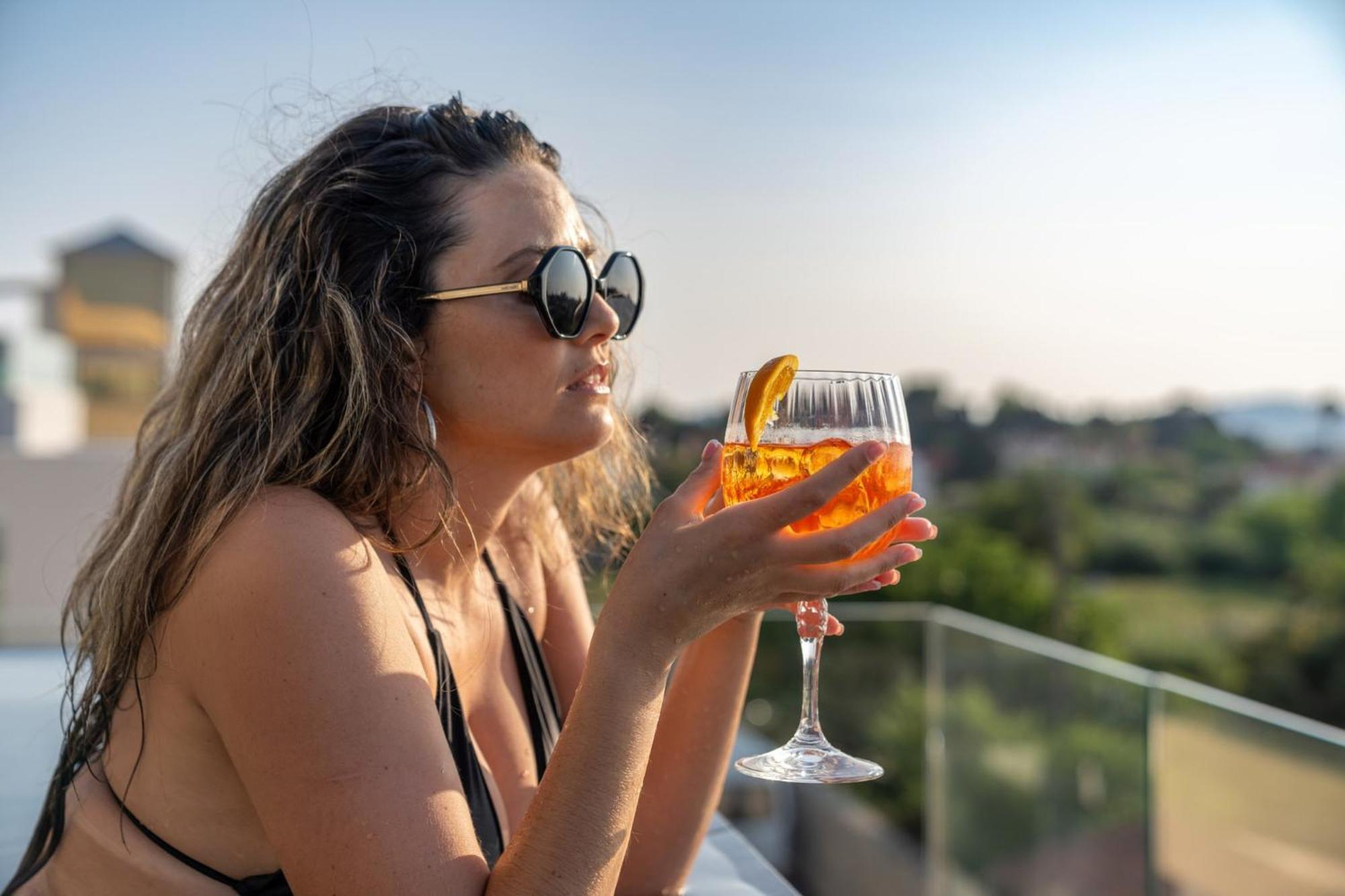 Thimios Suites Adults Only أخارافي المظهر الخارجي الصورة